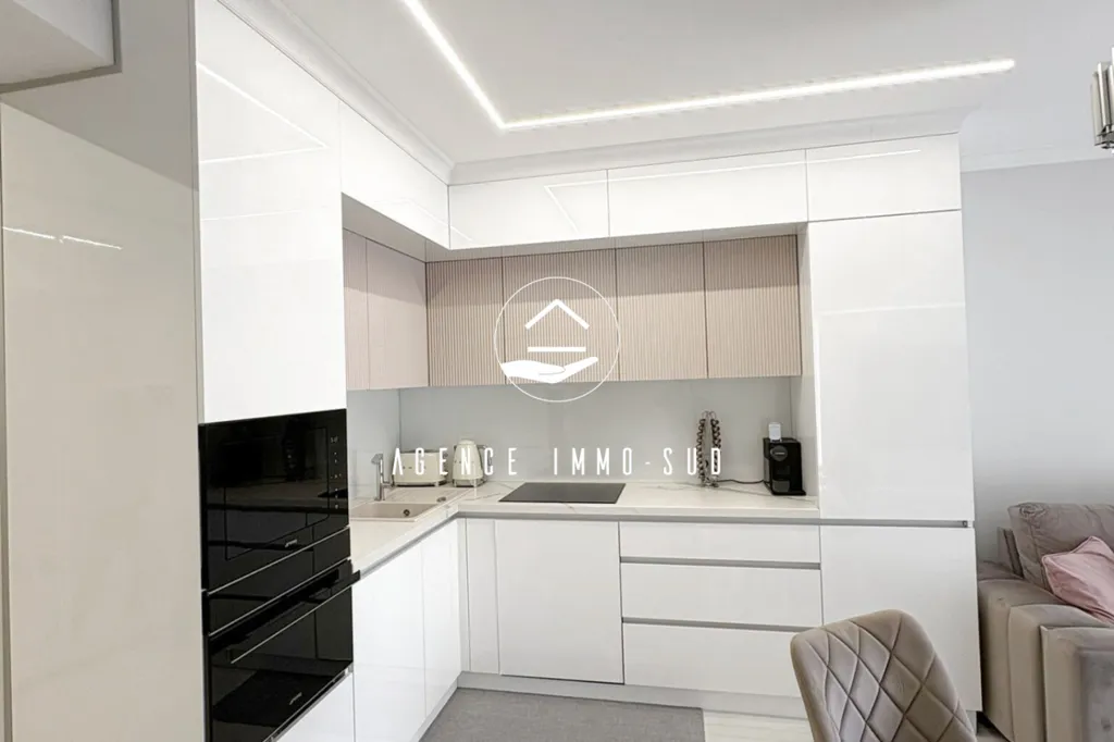 Köök - Renovated Flat with Balconies near Cagnes Hippodrome
