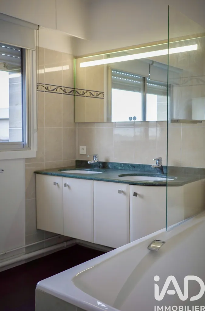 Salles de bain - Appartement de Standing avec Balcon à Compiègne