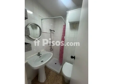 Vannitoad - Furnished Flat with Glass Balcony in Melilla