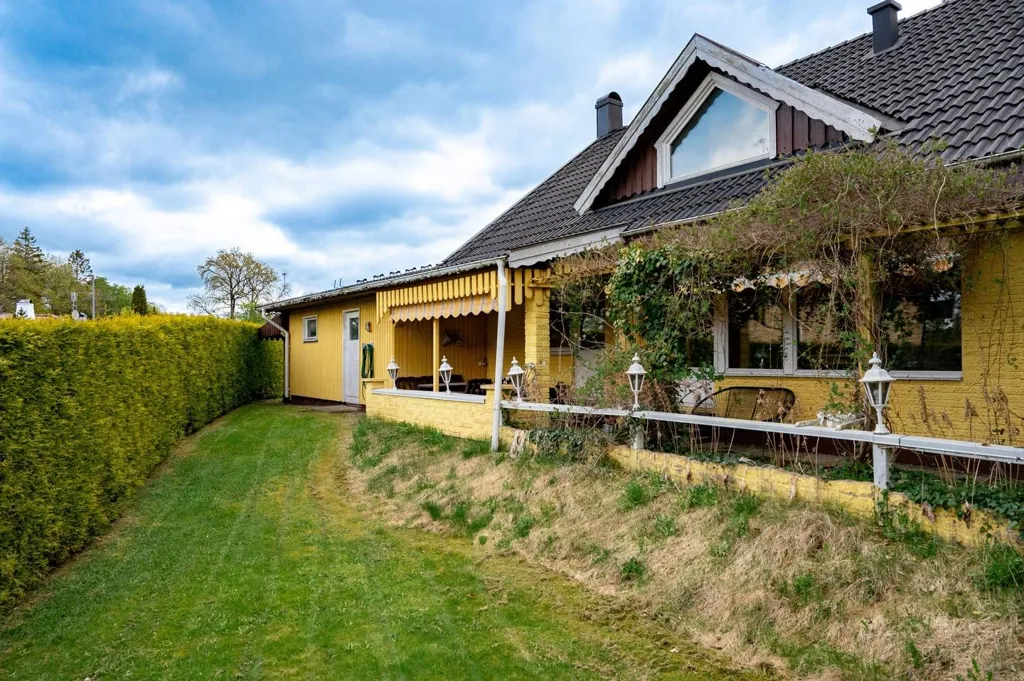 Välivaade - Villa with Garden in Floby
