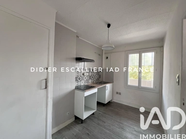 Kitchen - Bright T3 with Balcony in Toulon West
