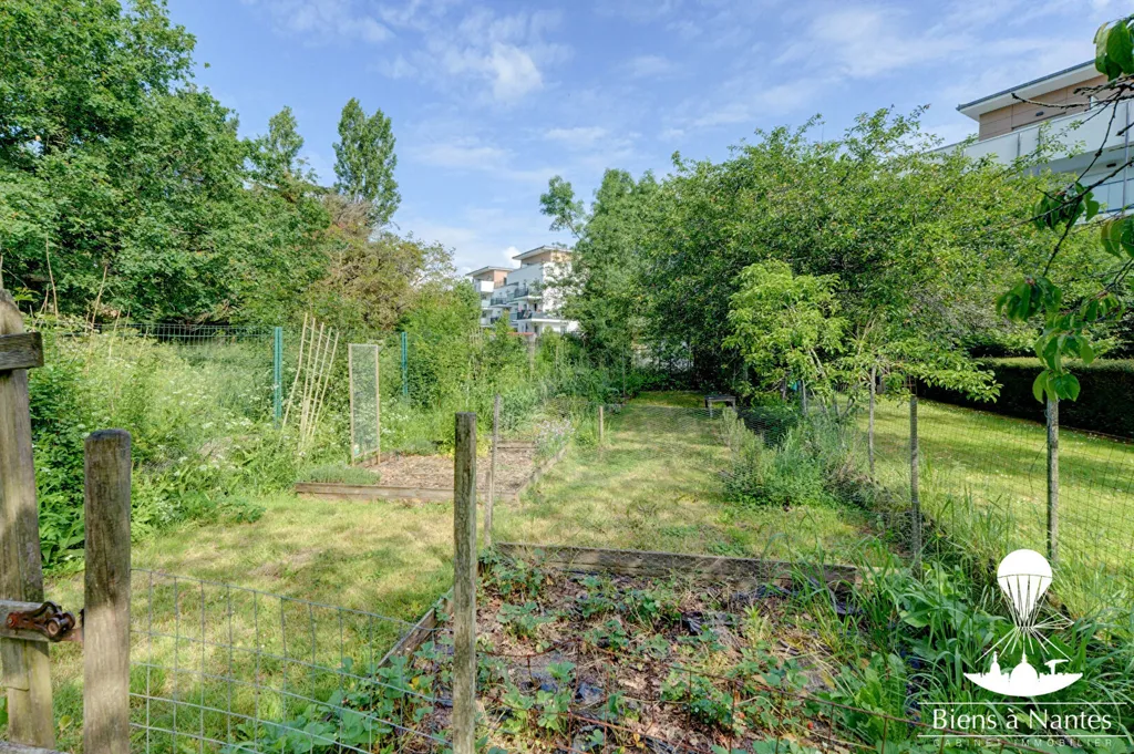 Jardin - Maison avec Grand Terrain aux Sorinières