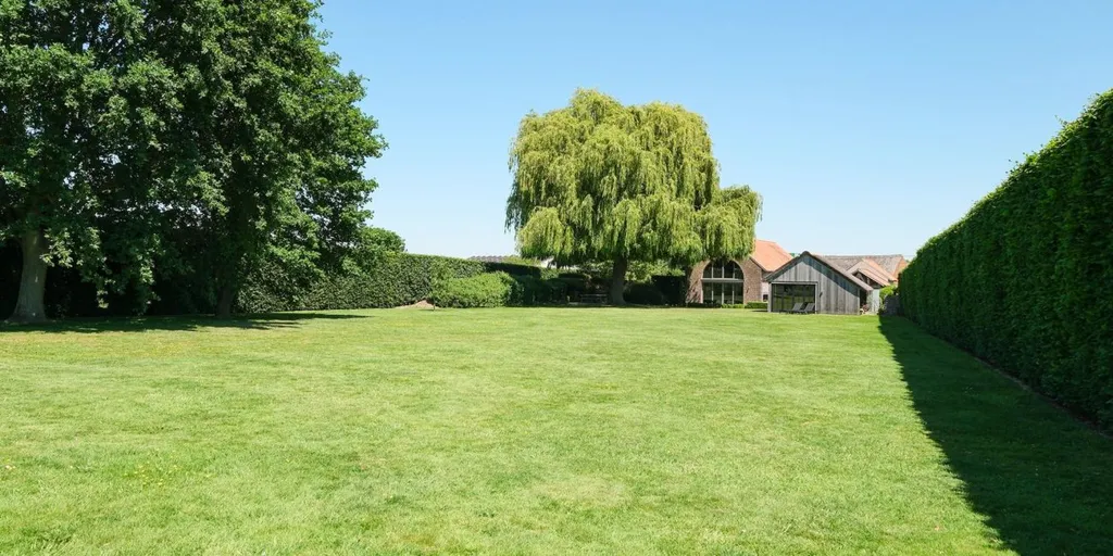 Aed - Renovated Farmhouse with Garden in Stevoort