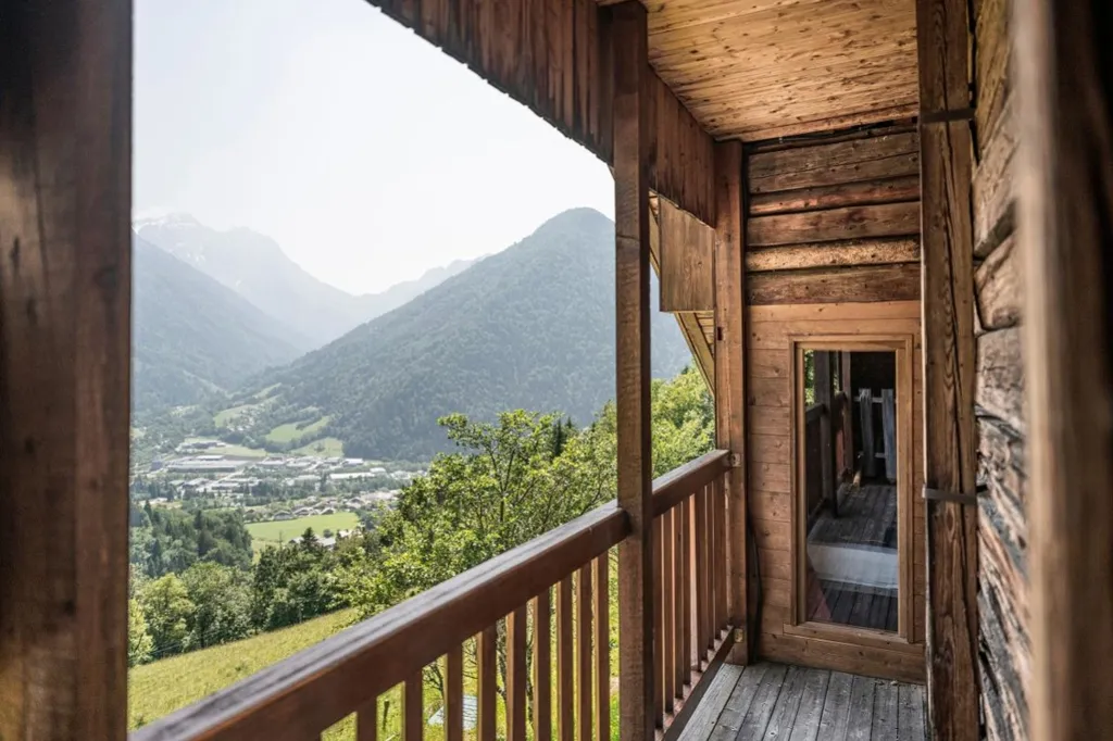 Chalet Ancien avec Vue Montagne à Thônes