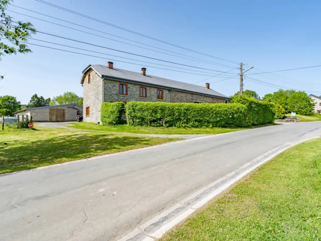 Esterno - Authentic Ardennes Farmhouse with Multiple Possibilities