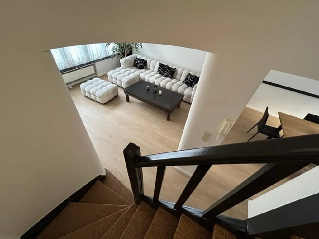 Maison Rénovée avec Terrasse à Ixelles