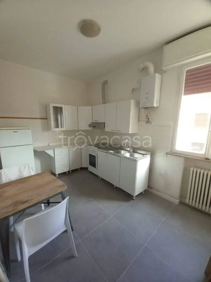Cuisine - Bright Apartment with Balcony in Ferrara