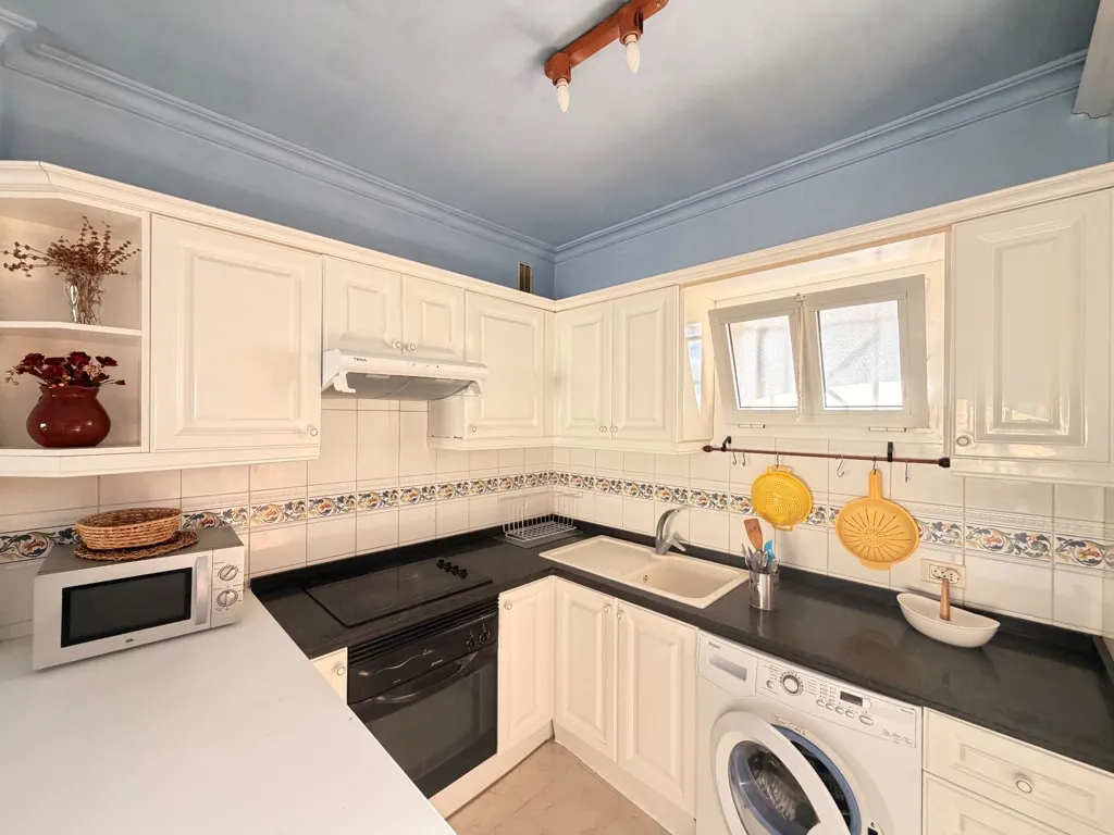 Köök - Renovated Apartment with Pool View in Las Arenas