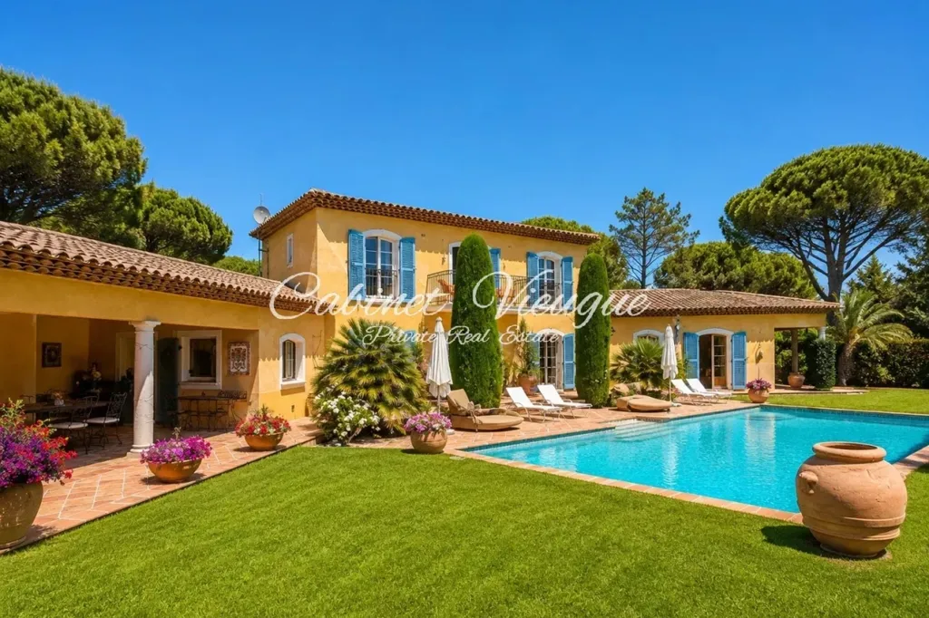 Bassein - Prestigious Villa with Pool in Grimaud