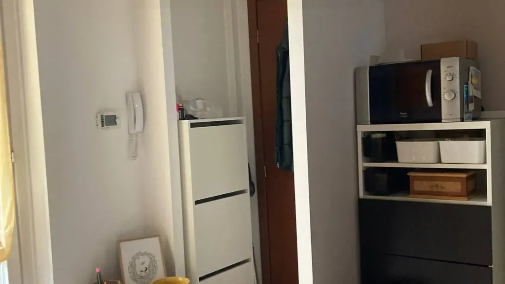 Kabinet - Armed Bilocale with Balcony in Milan