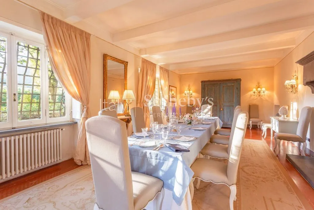 Söögituba - Historic Villa with Private Chapel in Montecatini Terme