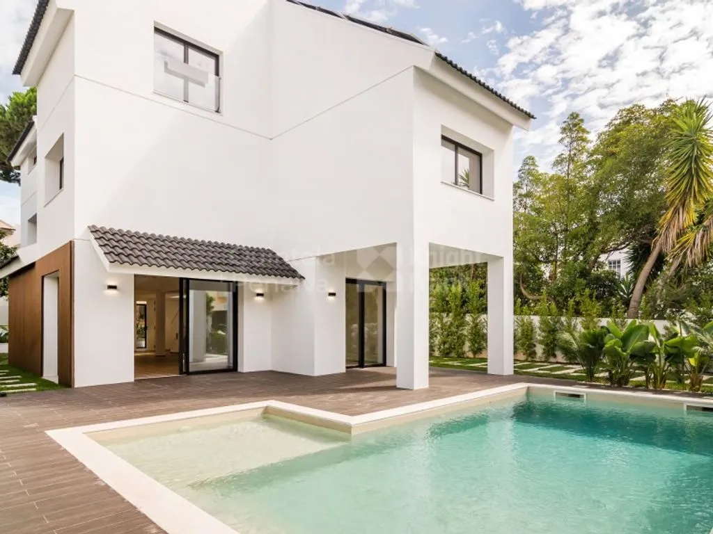 Piscine - Luxury Villa with Pool in Estoril, Cascais