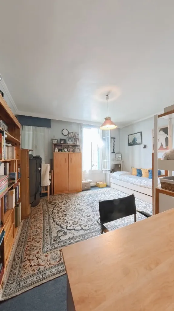 8-toaline maja asukohas Maisons-Alfort