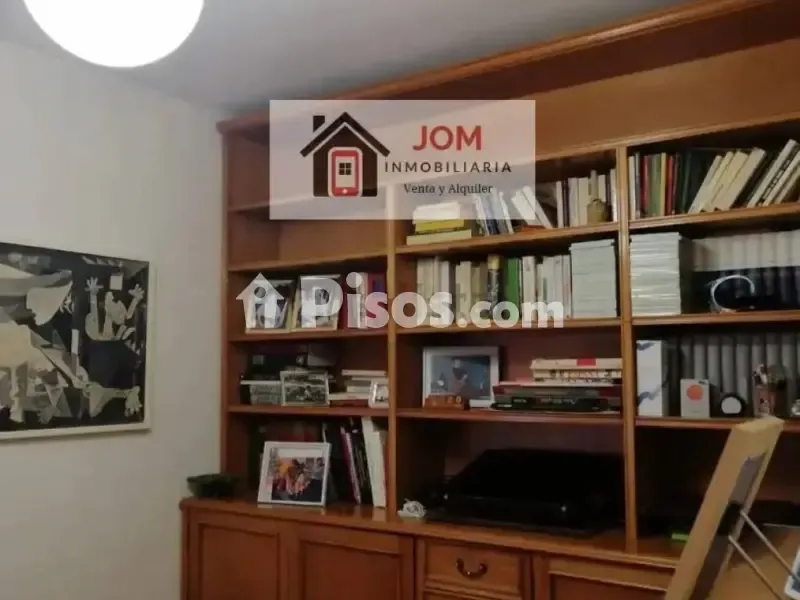 Studio - Six-Bedroom Flat with Park View in Albacete Centre