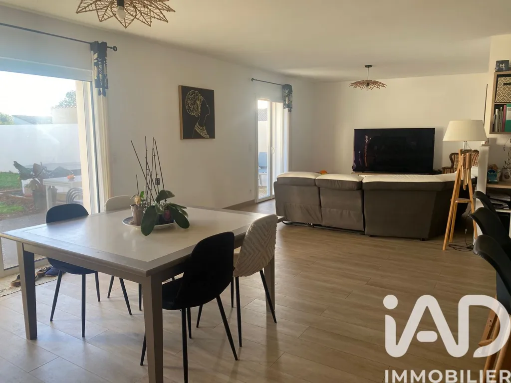 Söögituba - Modern Villa with Garden in Saint-Agnant