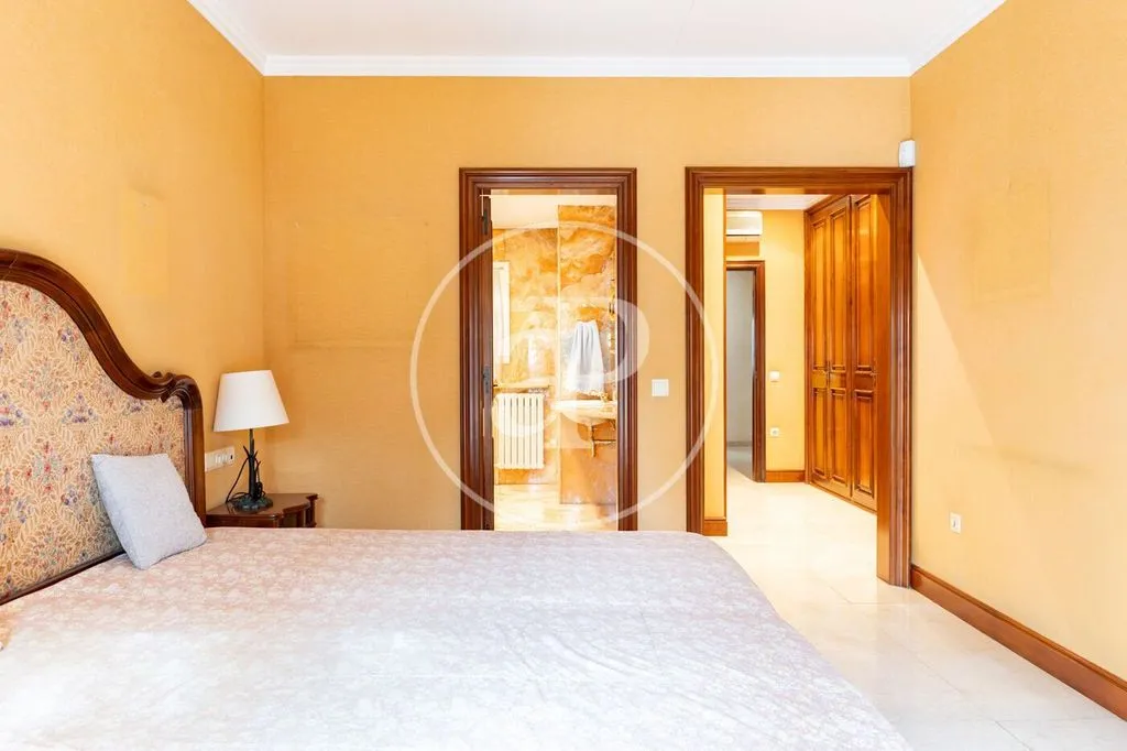 Chambres - Luxury Villa with Pool in Sabadell