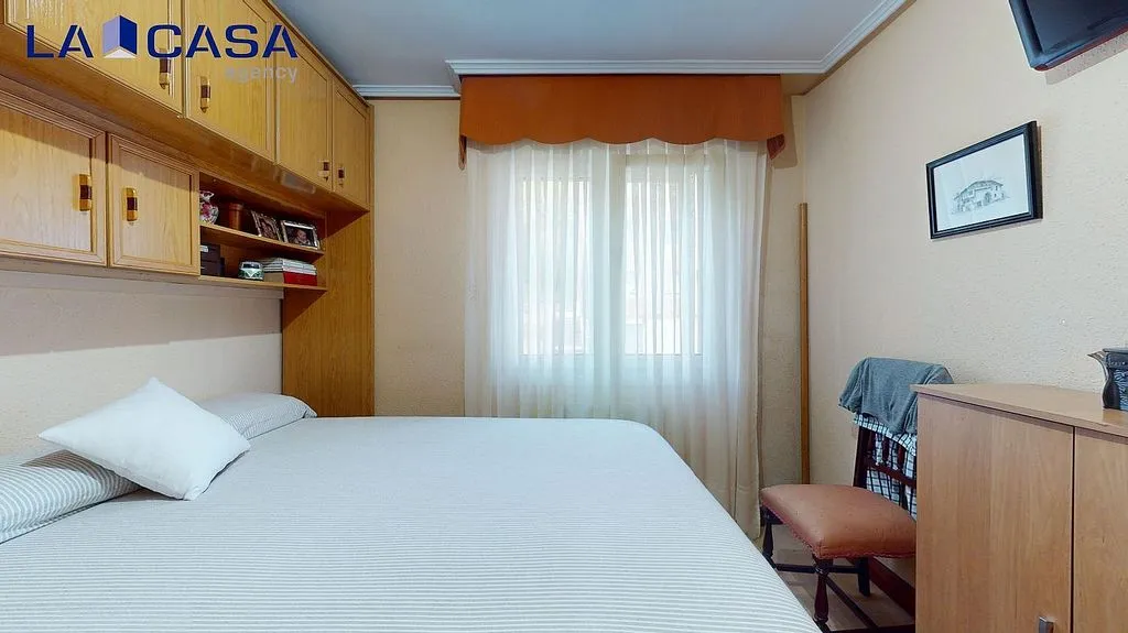 Magamistoad - Apartment with Balcony in Arangoiti