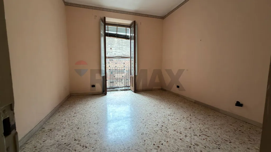 Toad - Apartment with Balcony in Catania Centre