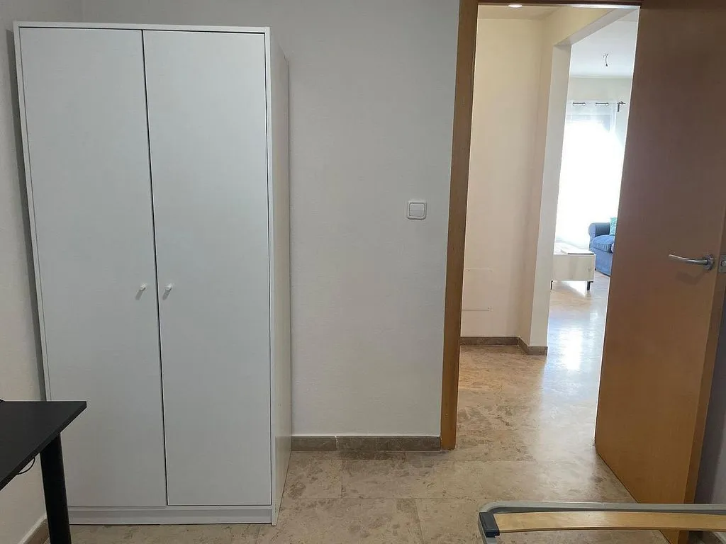 Kabinet - Student Duplex with Terrace in Guadalupe