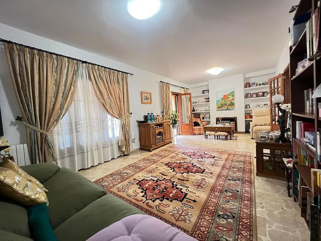 Elutuba - Rustic House with Pool in Reis Catòlics