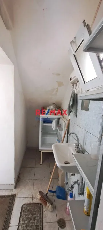 Bagni - Corner Shop with Parking in Agios Dimitrios