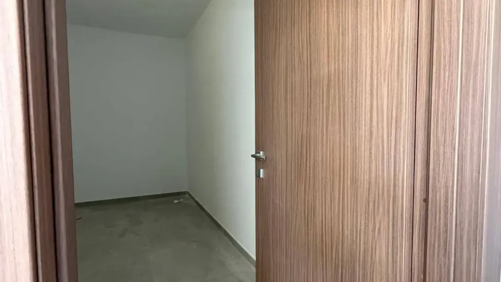 Esik - Rustic-Style Apartment with Balcony in Minturno