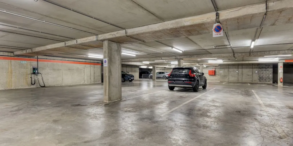 Garage - Apartment with Cathedral View in Antwerp