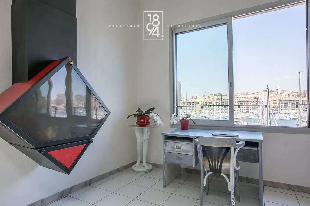 Studio - Duplex with Vieux Port View in Marseille