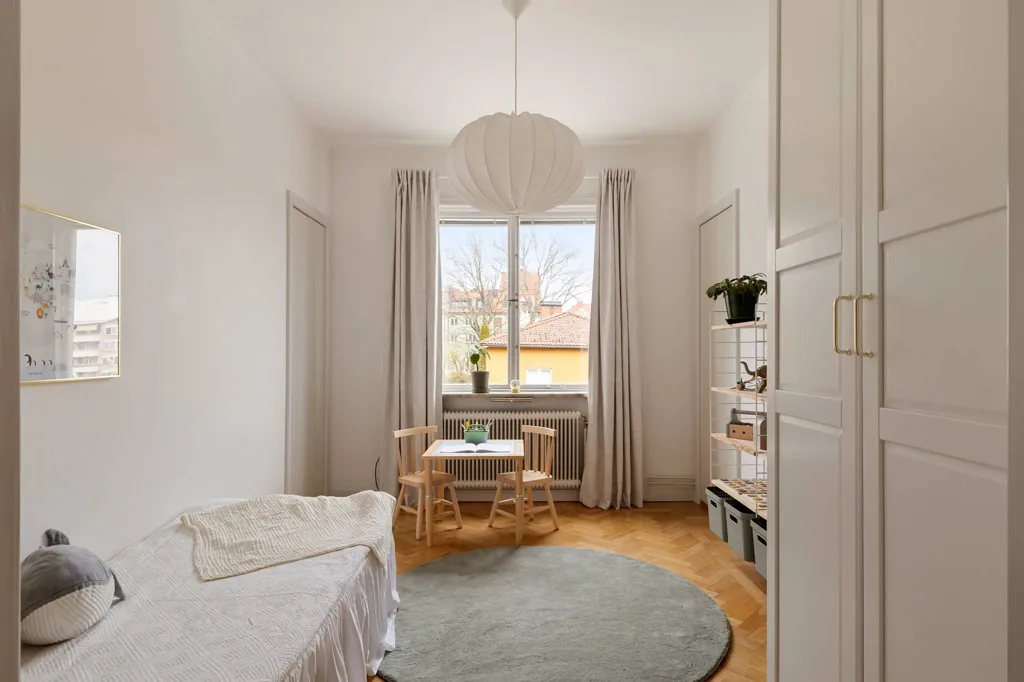 Magamistoad - Charming 1930s Villa-Style Flat in Gamla Råsunda