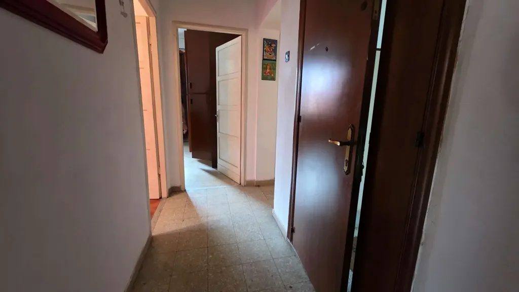Esik - Armed Trilocale with Garden in Ancona