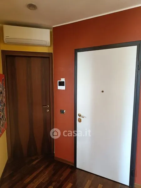Entrée - Restored Apartment with Balconies in Como Borghi