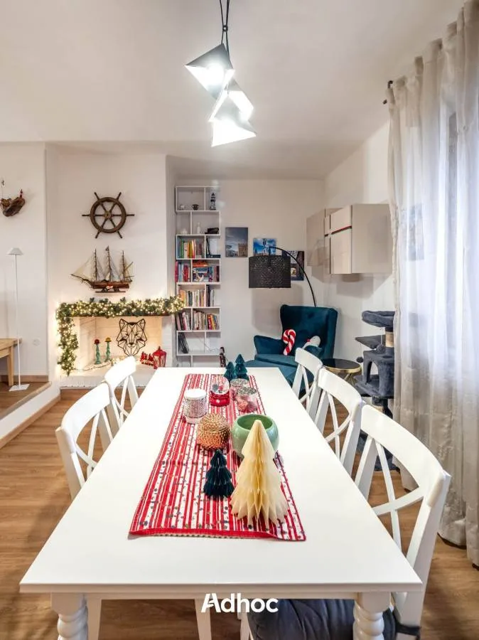 Söögituba - Spacious Apartment with Terrace in Fano