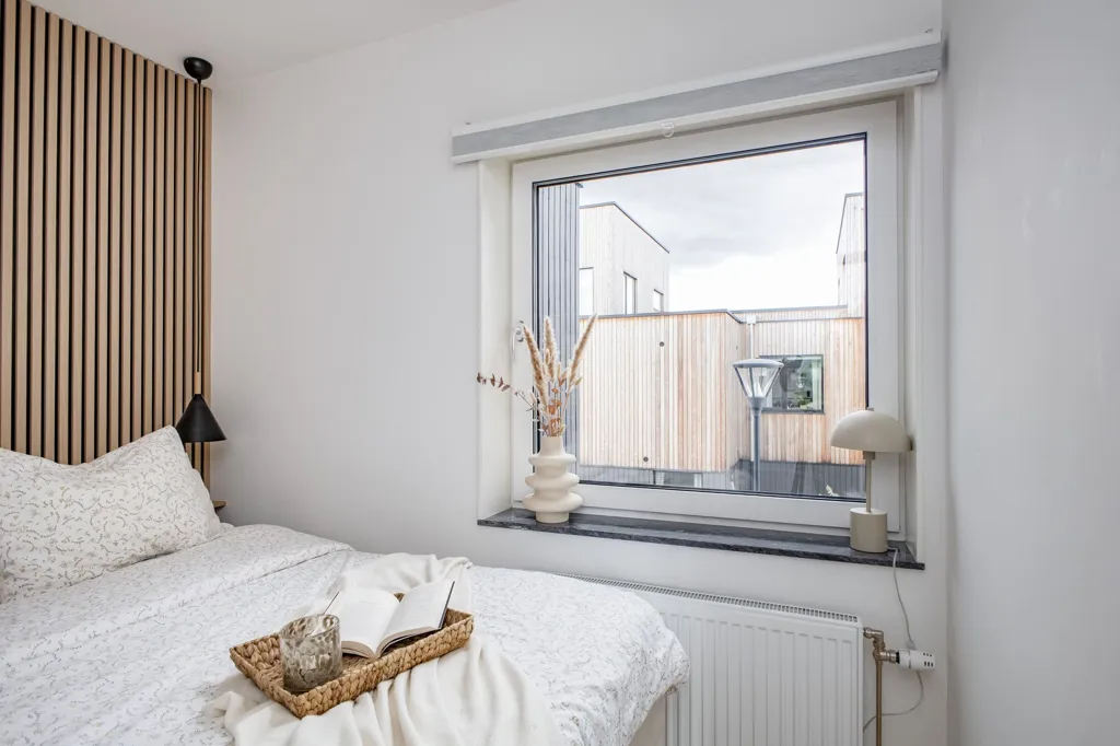 Bedrooms - Modern Flat with Balcony in Källtorp, Västerås