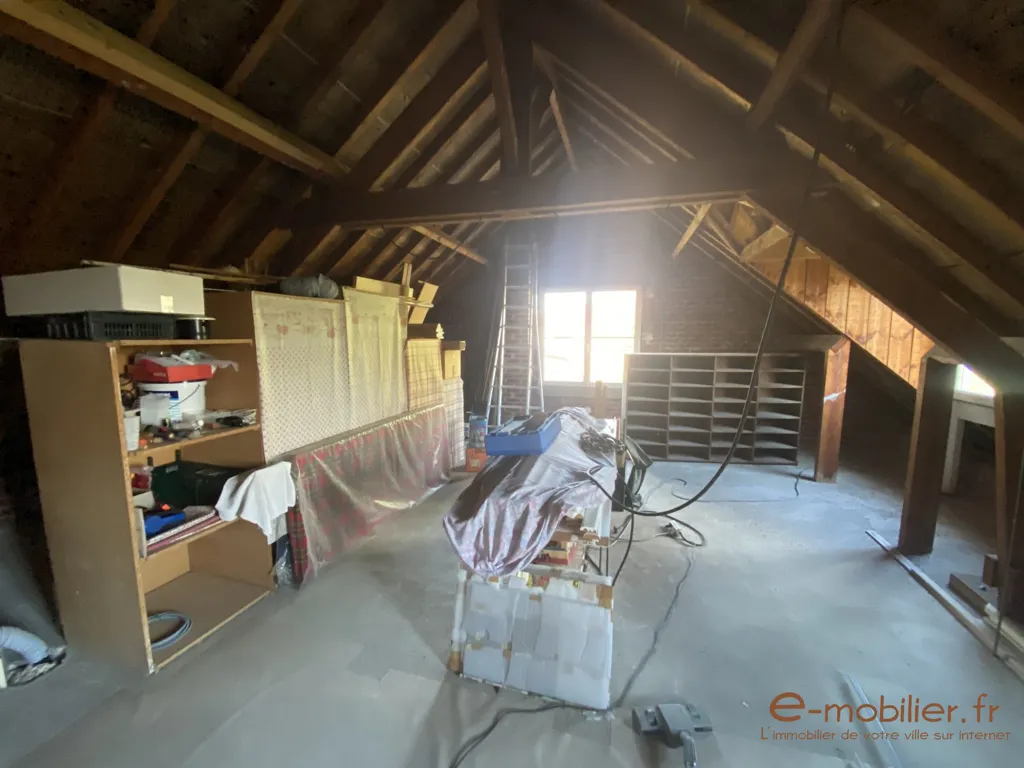 Pièces - Villa de 6 Chambres au Calme à Genech