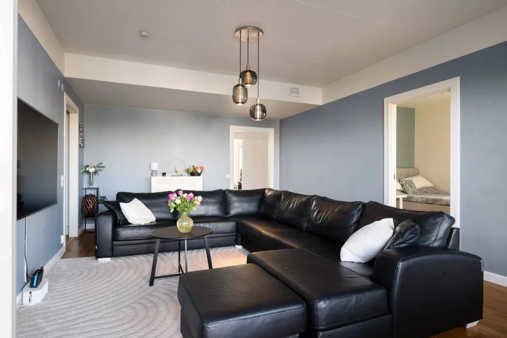 Elutuba - Apartment with Double Balconies in Sundbyberg