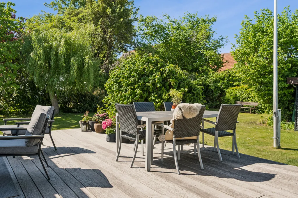Terrazza - Modernised Villa with Garden in Virum