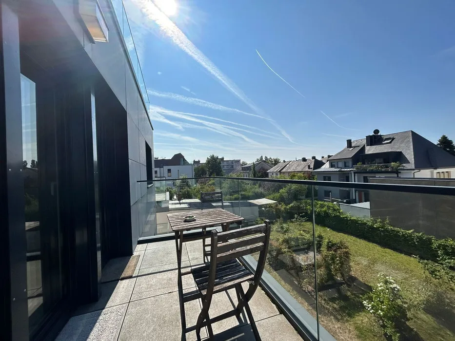 Balcon - Appartement Récemment Construit avec Balcon à Strassen