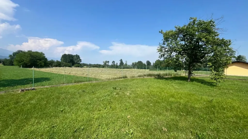 Aed - Terraced House with Garden in Barbania