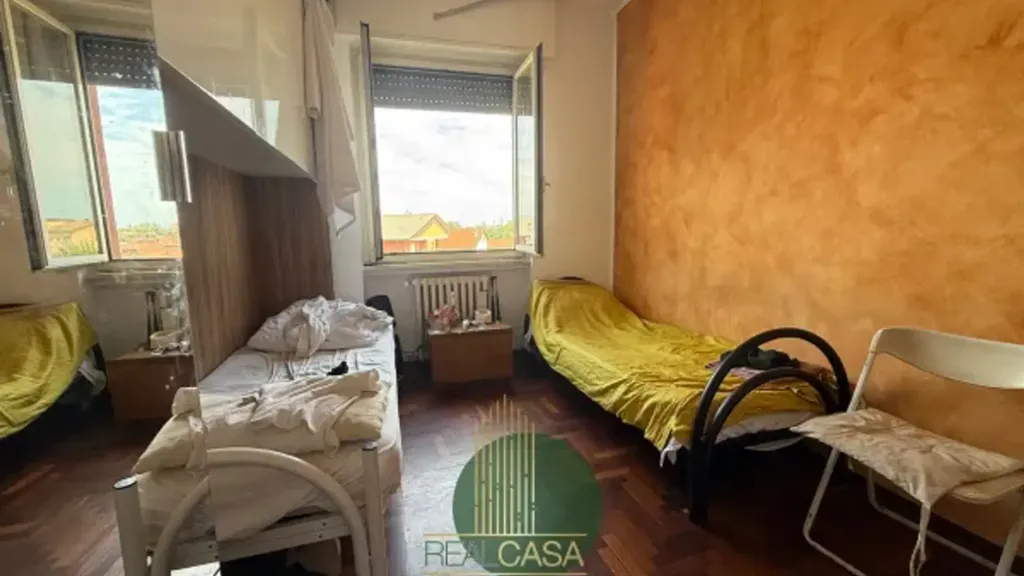 Chambres - Bright Two-Bedroom Apartment in Brugherio
