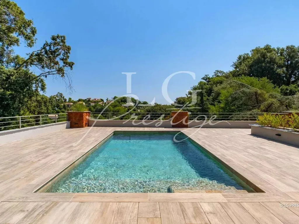 Pool - Contemporary Residence with Pool in Esterel
