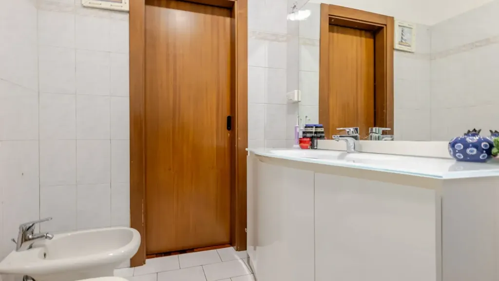 Vannitoad - Flat with Balcony in Milan