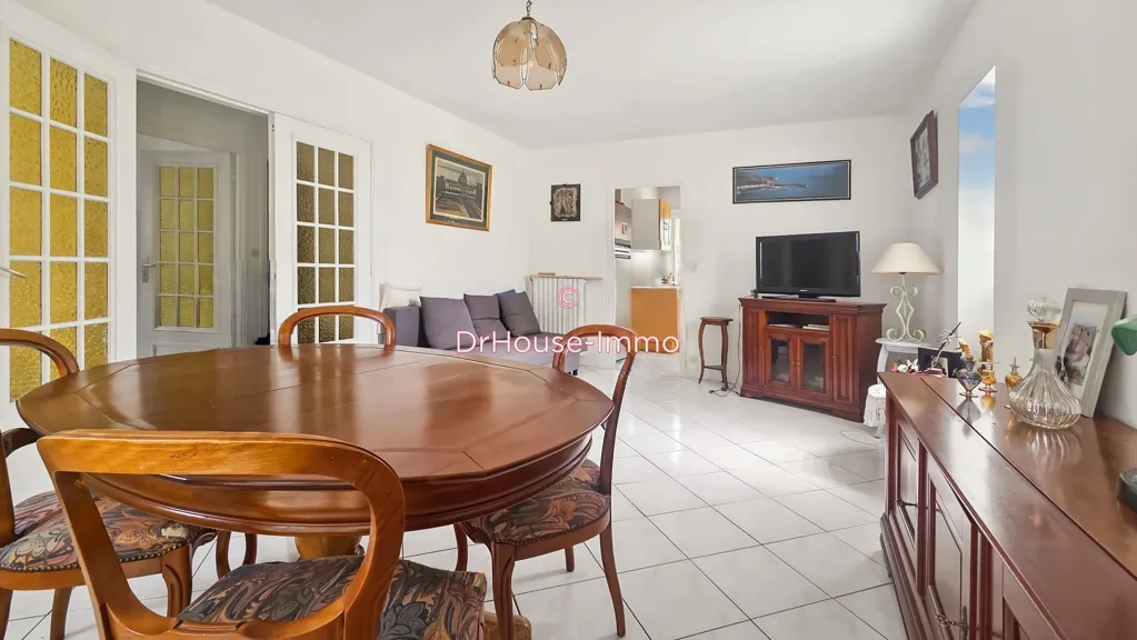 Salle à manger - Maison Familiale avec Jacuzzi à Savigny-sur-Orge