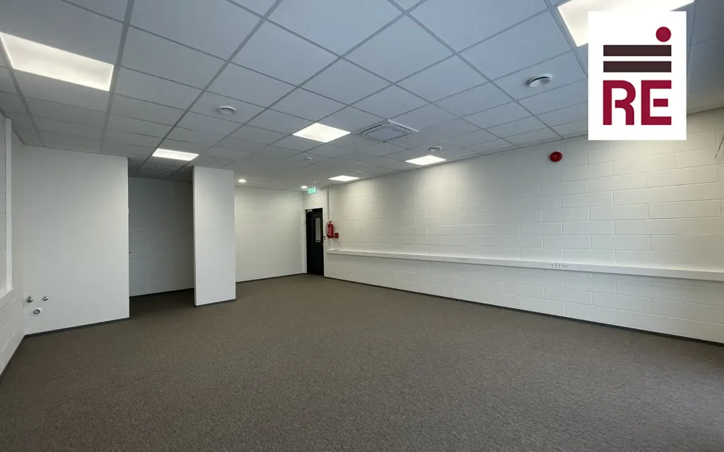 Toad - Modern Office Space with High Visibility in Jüri