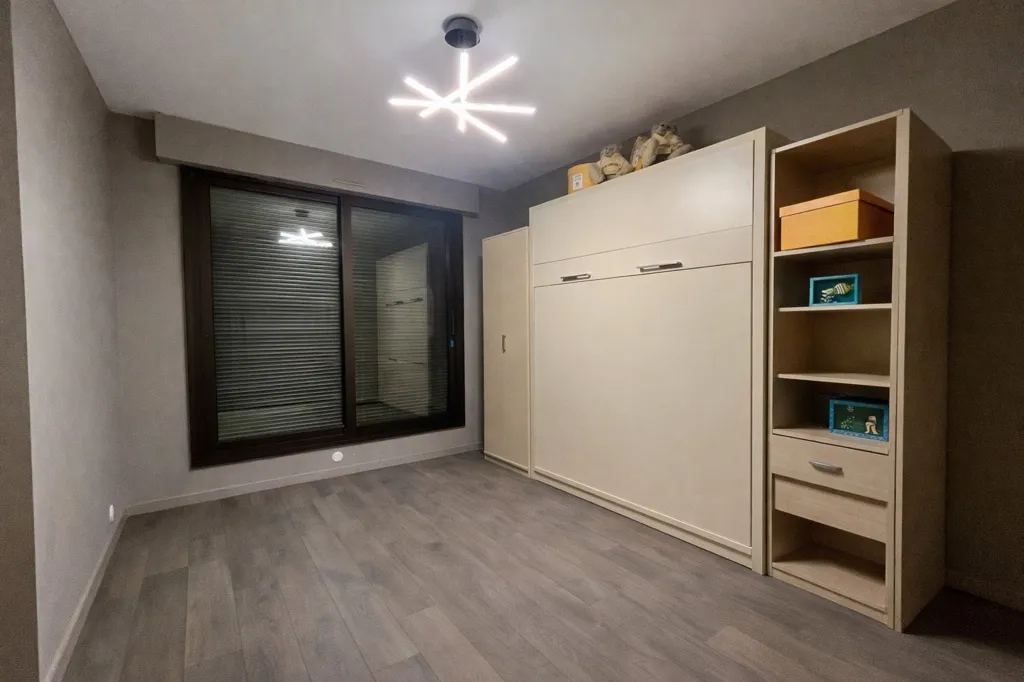 Schlafzimmer - Luxury Apartment with Cathedral View in Reims