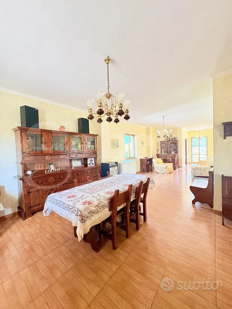 Salle à manger - Villa with Garden in Gavignano