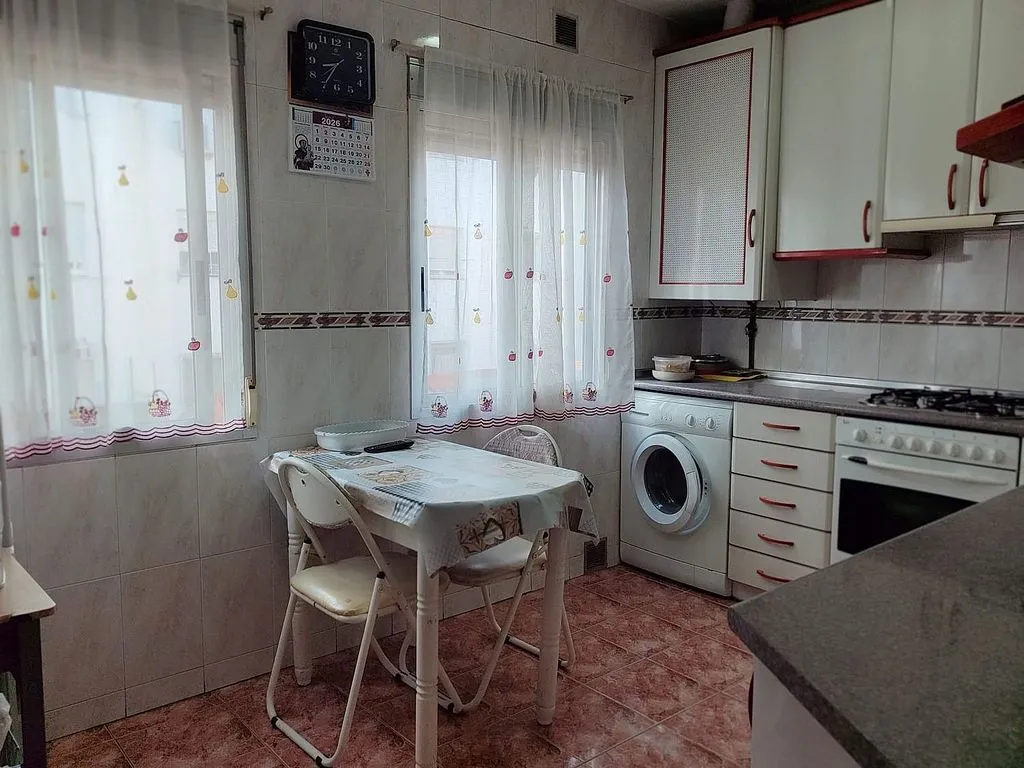 Cuisine - 3-Bedroom Flat with East View in La Bozada