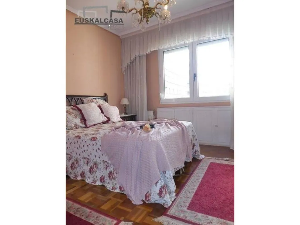 Chambres - Bright Apartment with Lift in Bilbao