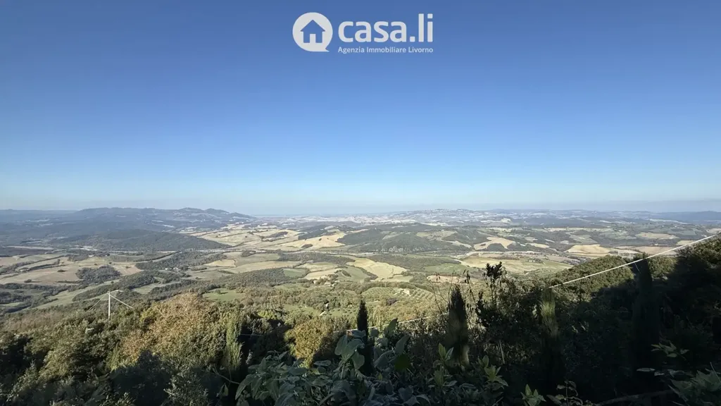 Tuscan Apartment with Panoramic View in Pomarance