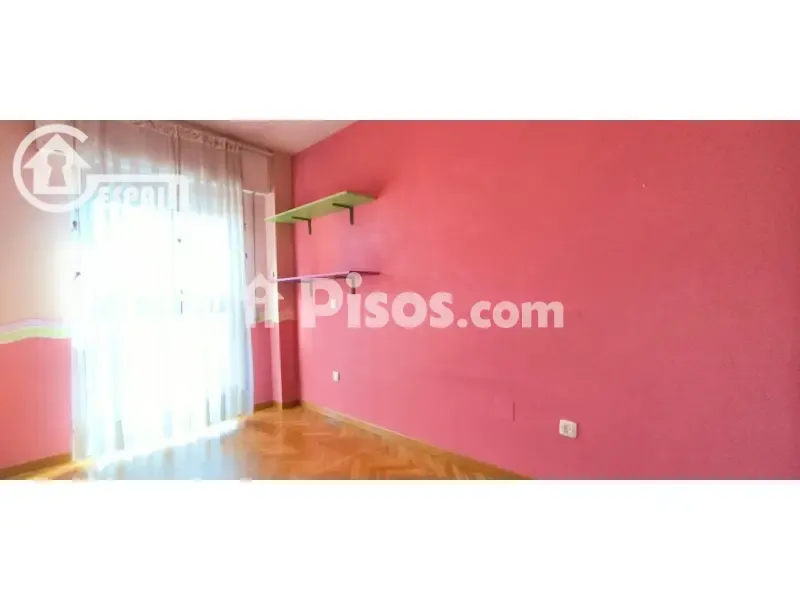 Toad - Duplex with Private Garage in Madrid