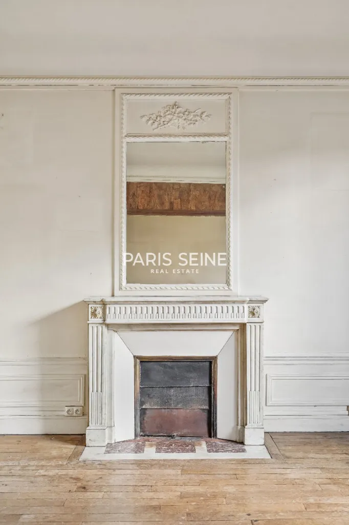 Soggiorno - Rare 5-Piece Apartment with View in Invalides